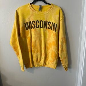 Gildan Wisconsin Yellow Crew Neck Sweater